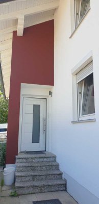 Geschmackvolle Erdgeschosswohnung mit 4 Zimmern, Garten und Wintergarten in Schwabmünchen