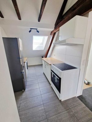 Zeitvermietung! Moderne möblierte 2-Zimmer Wohnung in Krefeld – Komplett saniert im Neubaustandard!