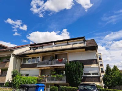 Top gelegene 3-ZI-Wohnung in Eschborn inkl. Balkon und Autostellplatz von privat