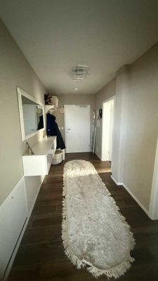 Neuwertige 2-Zimmer Wohnung KfW55 Warmwasser über Solar