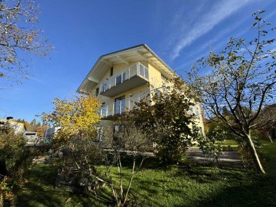 Luxuriöse 4,5-Zimmer-Wohnung mit Balkon in Bermatingen