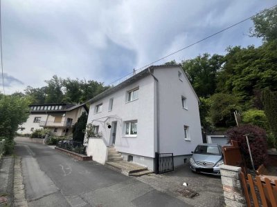 Geräumiges & helles 4,5-Zimmer Haus in Aarbergen mit Terrasse, Garten, Garage und Stellplatz