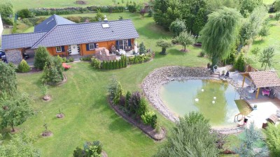 Exklusiver Bungalow auf 1,7ha Land in TOP Zustand