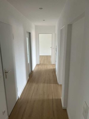 TOP renovierte moderne 3-Zimmer Wohnung