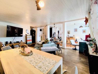 Attraktive 3-Zimmer-Wohnung mit Balkon-Oase – unweit von Regensburg