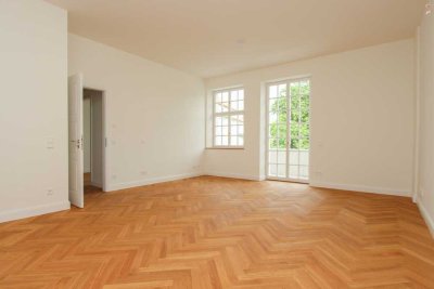 Kernsanierter Altbau! 4-Zimmer-Wohnung mit Freifläche