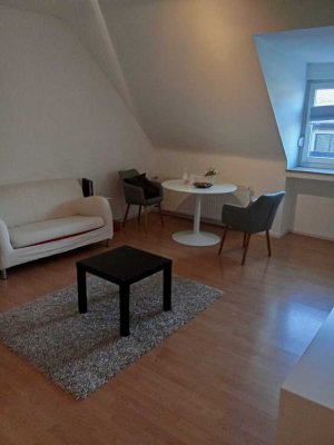 Im Herzen Oberkassels! Schönes 40qm Apartment zu vermieten