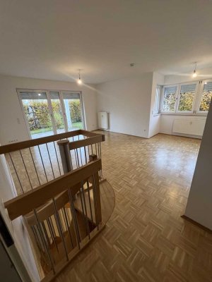 Modernisierte Wohnung mit 4,5 Zimmern und Einbauküche in Moosburg