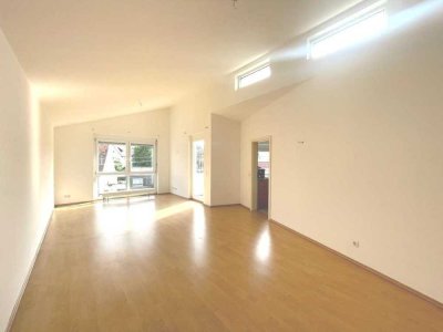 Attraktives Angebot! Interessante 3 Zimmer-Wohnung mit Süd-Balkon!