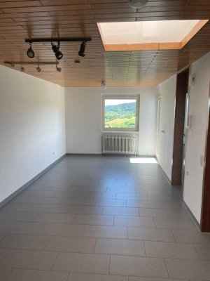 365°-Panoramablick! Gepflegtes 6-Zimmer-Penthouse, 3 Balkone, EBK, Garage in Rottenburg am Neckar