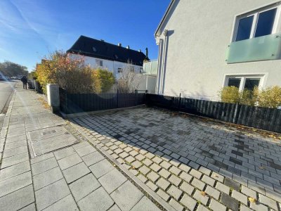 Exklusive 4-Zimmer Erdgeschosswohnung mit Garten in Germering