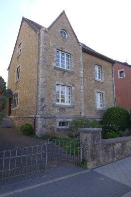 Geräumiges 7‑Zimmer Einfamilienhaus mit Garage in Stolberg (Rheinland)