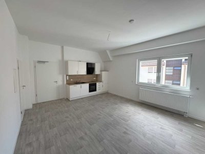 Erstbezug nach Sanierung mit großer Dachterrasse und tollem Ausblick