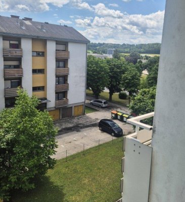 ***NUR FÜR ANLEGER: SICHERE MIETEINNAHME - ZWEI-ZIMMER-WOHNUNG MIT BALKON IN PINKAFELD***