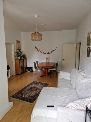 Schöne helle 2 Zimmer Wohnung mit Balkon in Deutz, zum 01.08.2025!