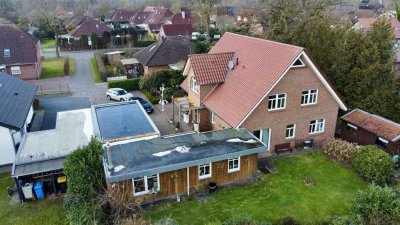 Großzügige Erdgeschosswohnung mit Garten in einem Zweifamilienhaus – ab 01.12.2025 frei