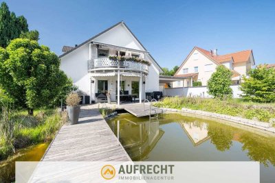 A U F R E C H T °GRÜN & EXKLUSIV° energieeffizientes Zweifamilienhaus mit Schwimmteich – KfW 40(!)