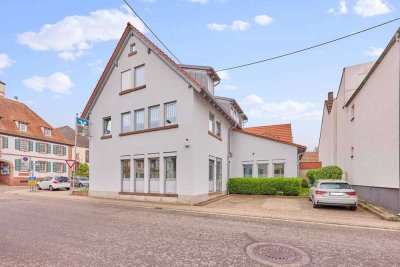 Schaidt: Helle 3-Zimmer-Maisonette mit Süd-Balkon und Tageslichtbad