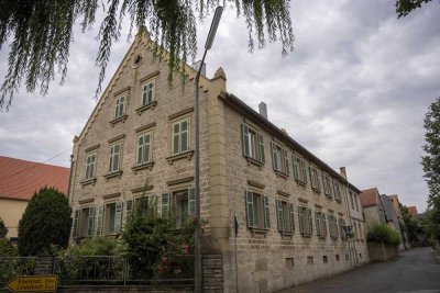 Attraktive Hofreite zum Kauf
