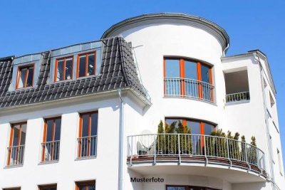2-Zimmer-Wohnung mit 2 Balkonen und 2 Pkw-Stellplätzen