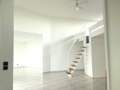 Lichtdurchflutetes Loft mit Galerie und traumhaftem Fernblick