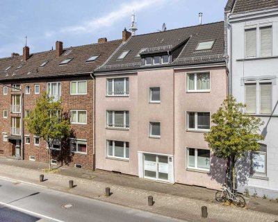 Zentral gelegene 3-Zimmer-Wohnung mit Balkon in gepflegtem 4-Parteienhaus