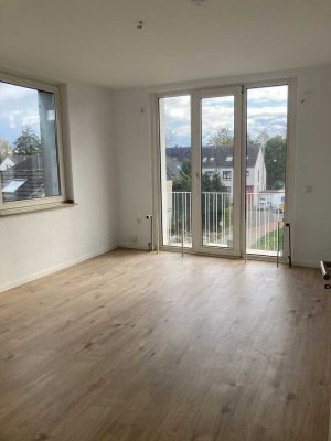schöne 2 Zimmer Wohnung mit Balkon+Garage in ruhiger Lage!