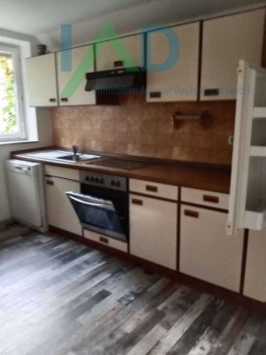 Mehrgenerationenhaus oder Gewerbestandort: 350 m² Nutzungsspielraum im Herzen von Schönsee