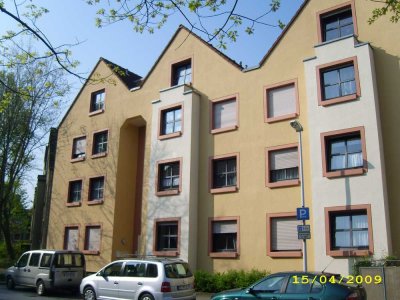 Einzimmerwohnung im Dachgeschoss - Wohnberechtigungsschein zwingend erforderlich!