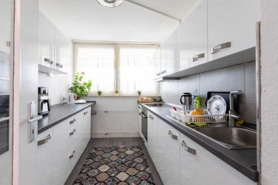 Helle und geräumige Wohnung mit großem Balkon