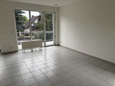 Anfragen nur via email: 1 Zimmerwohnung in beliebter Villenlage