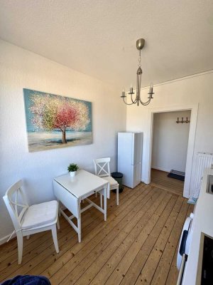 Erstbezug nach Sanierung mit Einbauküche: attraktive 2-Zimmer-Wohnung in Hamburg