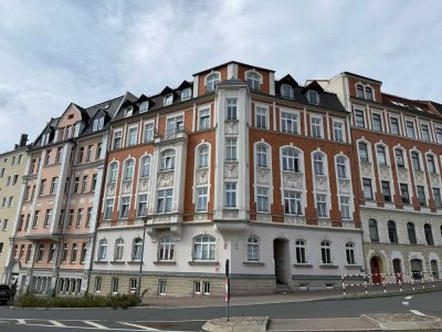 *NEU Renoviert* 2-Raum Wohnung mit Terrasse und Garten