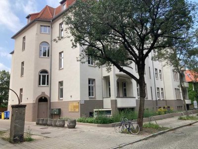 Wunderschöne neu renovierte 3 Zimmerwohnung Nahe Stadtzentrum *05