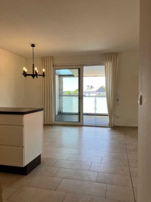 3-Zimmer-Wohnung + großem Wintergarten! Wohnen im "Roten Haus"