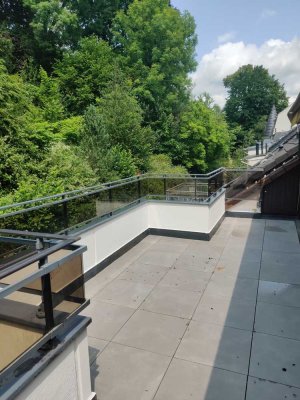 Penthousewohnung mit Dachterasse, Parkett und offenem Kamin im Briller Viertel