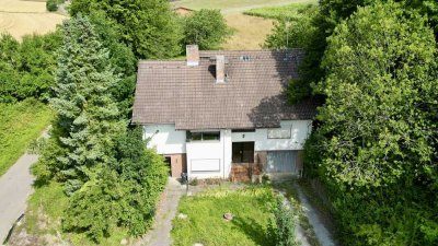 Wohnhaus mit landwirtschaftlichem Anwesen –ideal für Pferdehaltung und ländliches Leben