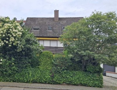 Freie 3-Zimmer-Wohnung in kleinem 3-Familienhaus in ruhiger Lage von Röhrmoos