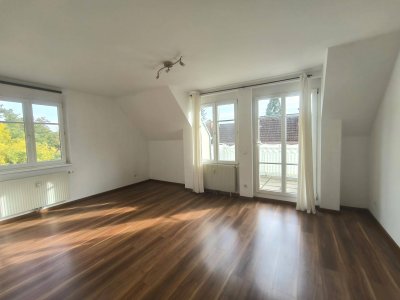 Perfekt für Zwei – mit Terrasse, viel Sonne und zwei Garagenplätze !