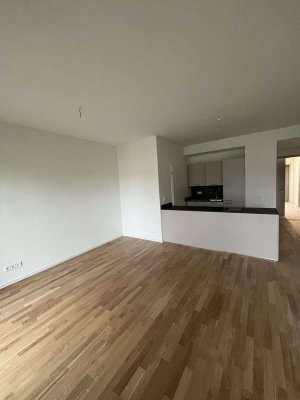 4 Zimmer mit großem Südbalkon
