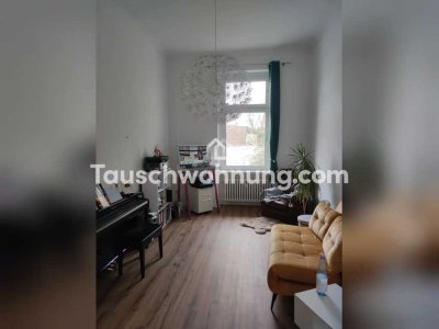 Tauschwohnung: BIETE schöne 2 Zimmer Altbauwohnung und suche 3 Zimmer
