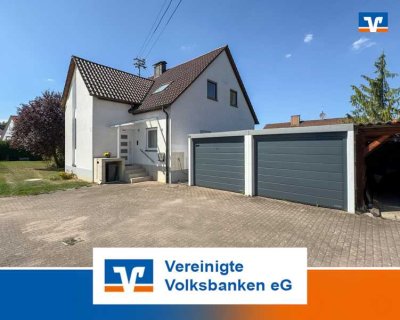 Familienidylle mit Zukunft: 2-FH, Top-Stellplätze & Baugrundstück inklusive