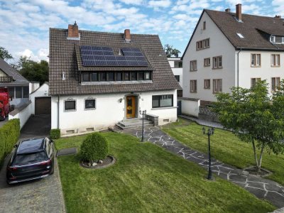 Seele, Substanz und Zukunft - Modernes Einfamilienhaus mit zusätzlichem Bauplatz