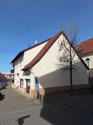 Teilvermietetes Mehrfamilienhaus - ausbaufähig im Zentrum von...