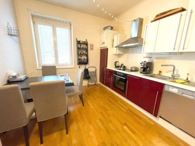 Geräumige Wohnung im Hochparterre in zentraler ruhiger Stadtlage