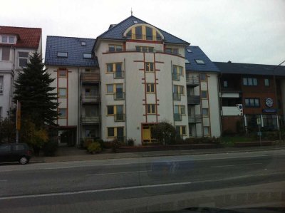 Hochwertige 5 Zimmer Maisonette-Wohnung mit Balkon in zentraler Lage