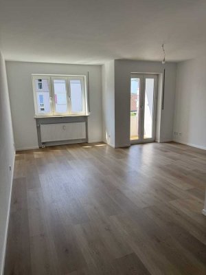 Erstbezug nach Sanierung - Moderne Zwei-Zimmer-Wohnung, zentral in Buchloe
