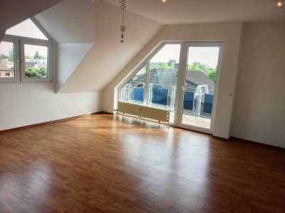 Schöne, helle  2,5-Zimmer-Wohnung in Rösrath