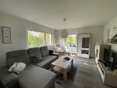 Freundliche, modernisierte 3-Zimmer-Wohnung mit Balkon und Einbauküche