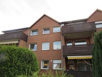 Aktuell renovierte und helle 2-Zimmer-Wohnung mit Loggia in beliebter Wohnlage von Bad Nenndorf